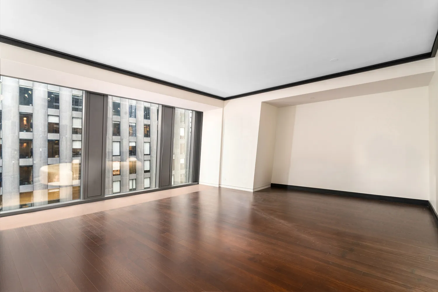 $10,500 | 53 West 53rd Street, Unit 20E | Midtown Central