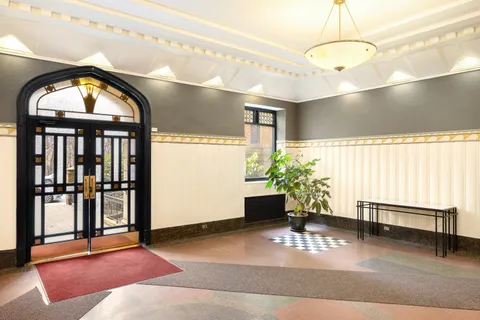 $850,000 | 135 Prospect Park Southwest, Unit A6 | Windsor Terrace