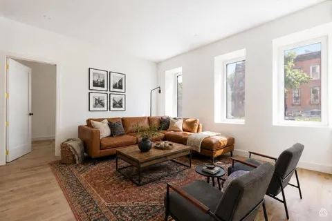 $1,100,000 | 124 Washington Avenue, Unit 1A | Clinton Hill