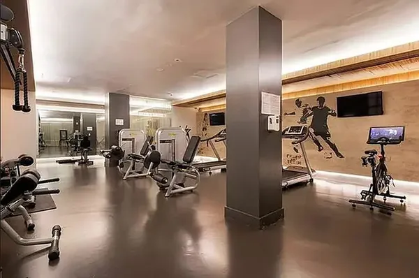 $1,775,000 | 93 Worth Street, Unit 1205 | TriBeCa