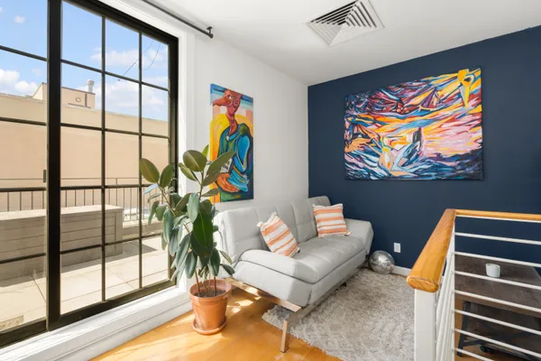 $5,500 | 721 Metropolitan Avenue, Unit 4L | Williamsburg