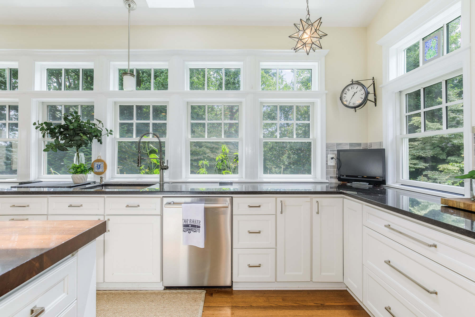 5606 Durbin Road Bethesda, MD 20814 - Photo 4 of 58 Gallery Image 4