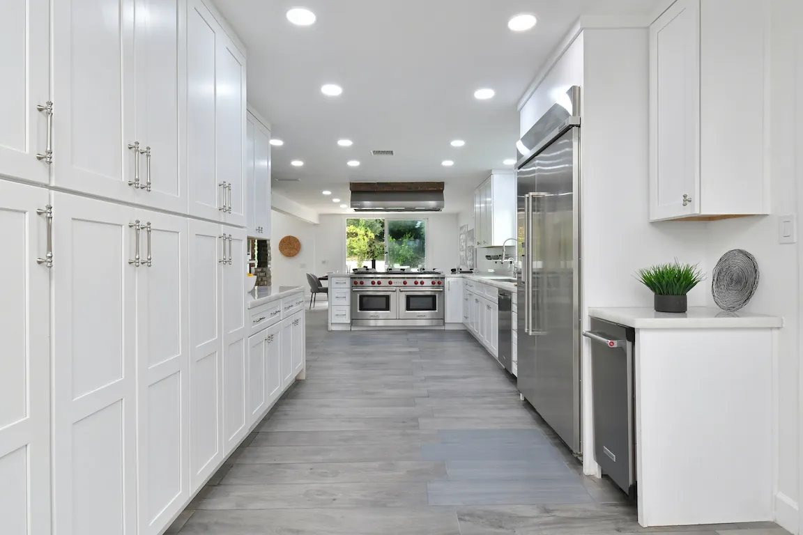 $2,599,000 | 4053 Harclare Lane, Encino, CA 91436