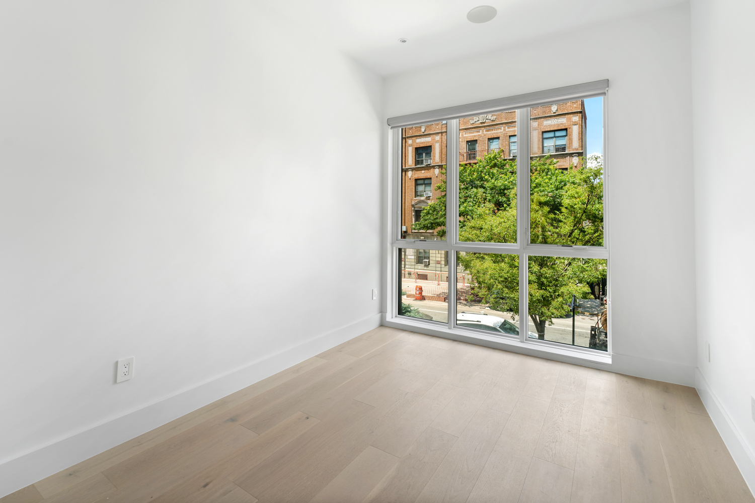 682 Willoughby Avenue, Unit 2F Brooklyn, NY 11206 - Photo 3 of 7