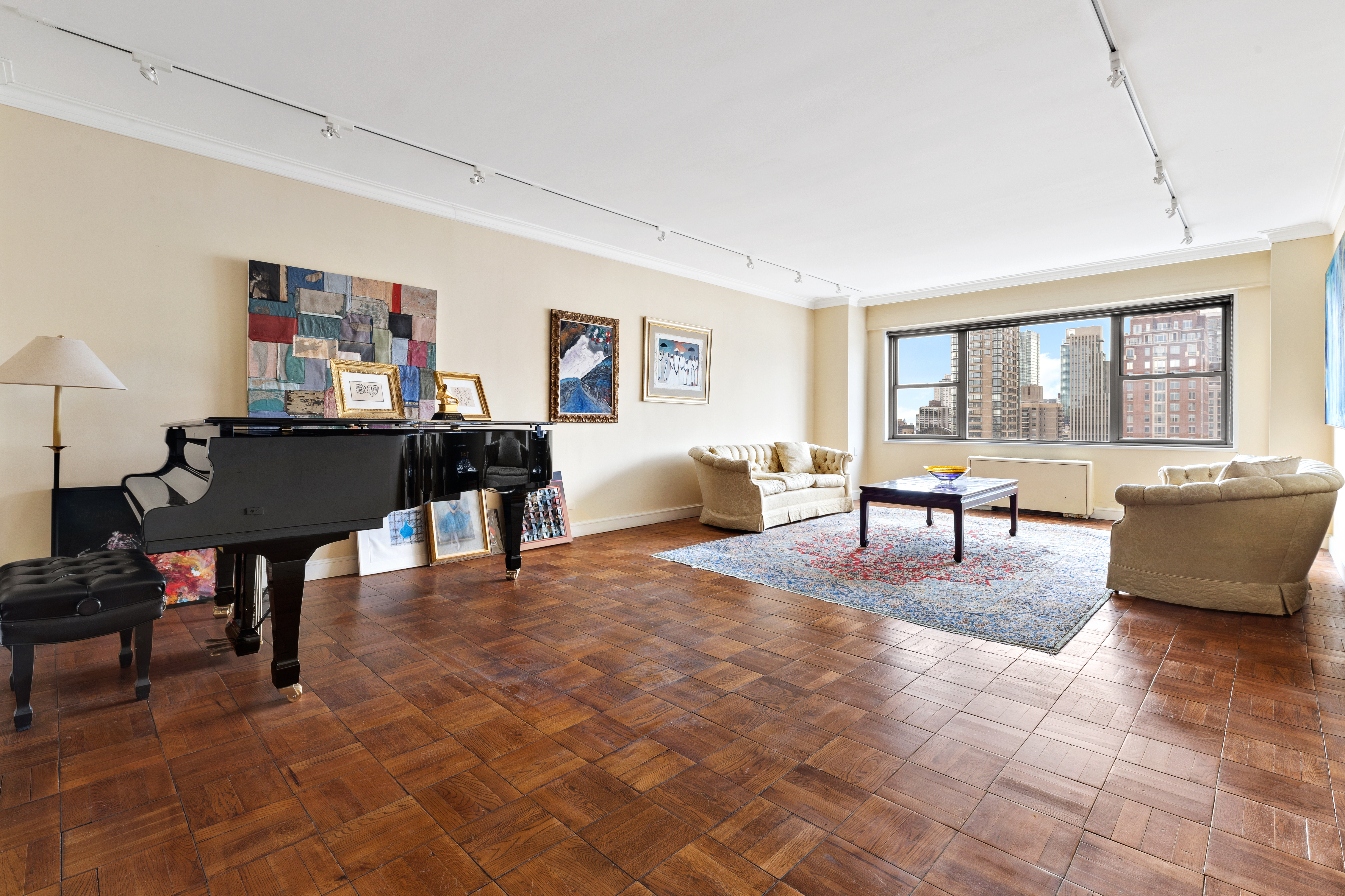 150 East 69th Street, Unit 27K Manhattan, NY 10021 - Photo 2 of 13