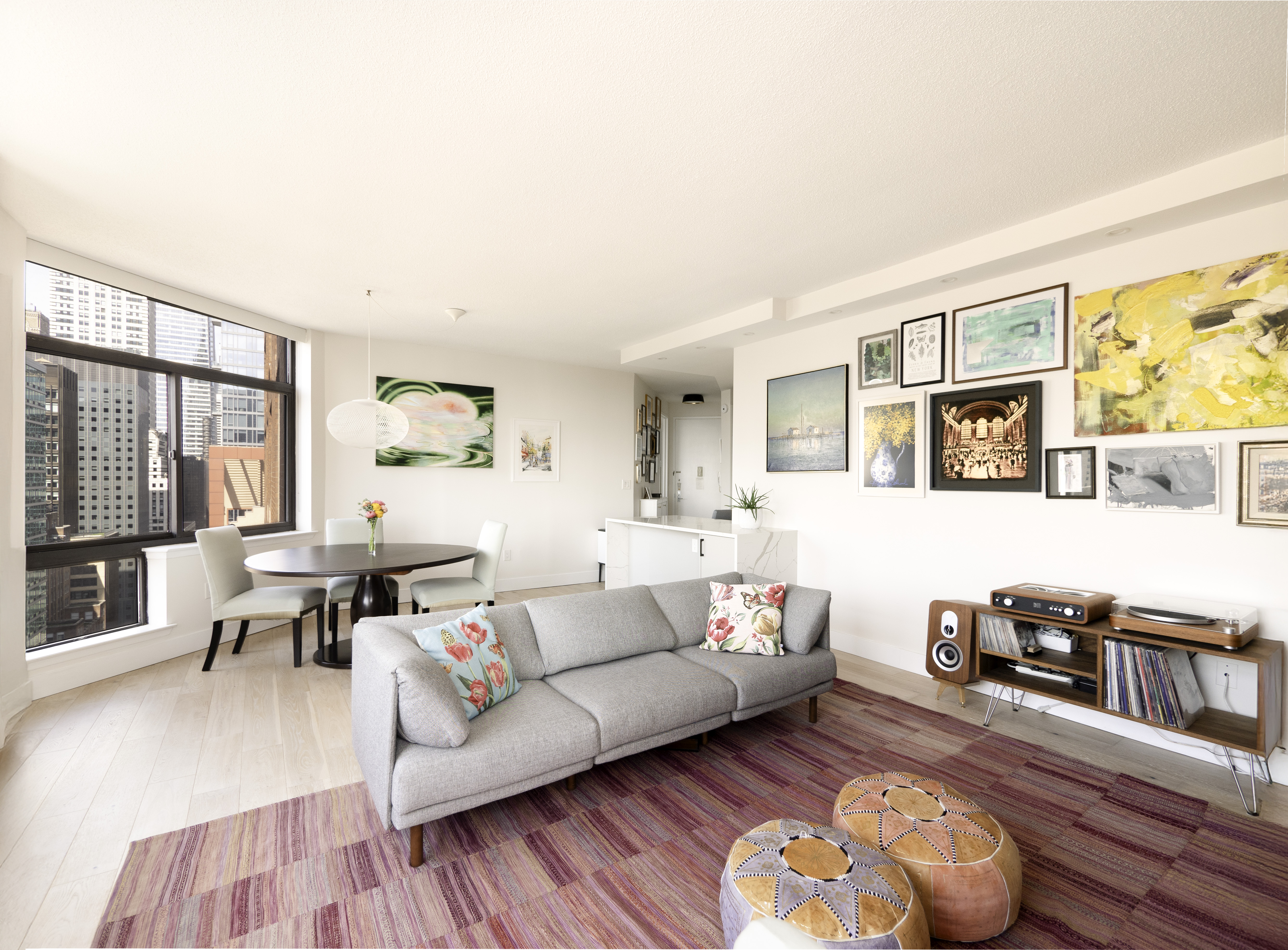 303 East 43rd Street, Unit 27A Manhattan, NY 10017 - Photo 3 of 17