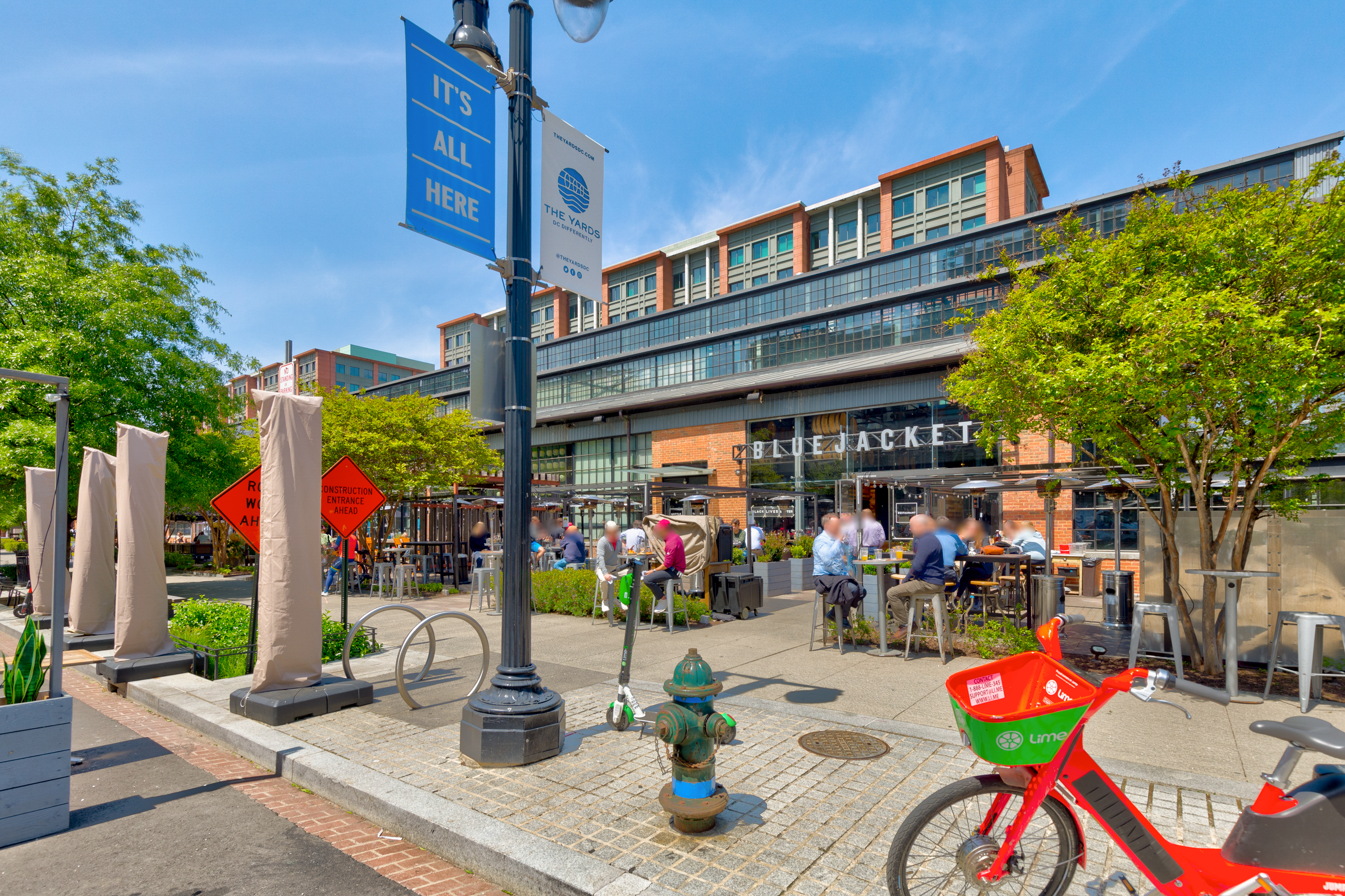 1300 4th Street Southeast, Unit PH02 Washington, DC 20003 - Photo 34 of 38 a front view of a building with sitting area