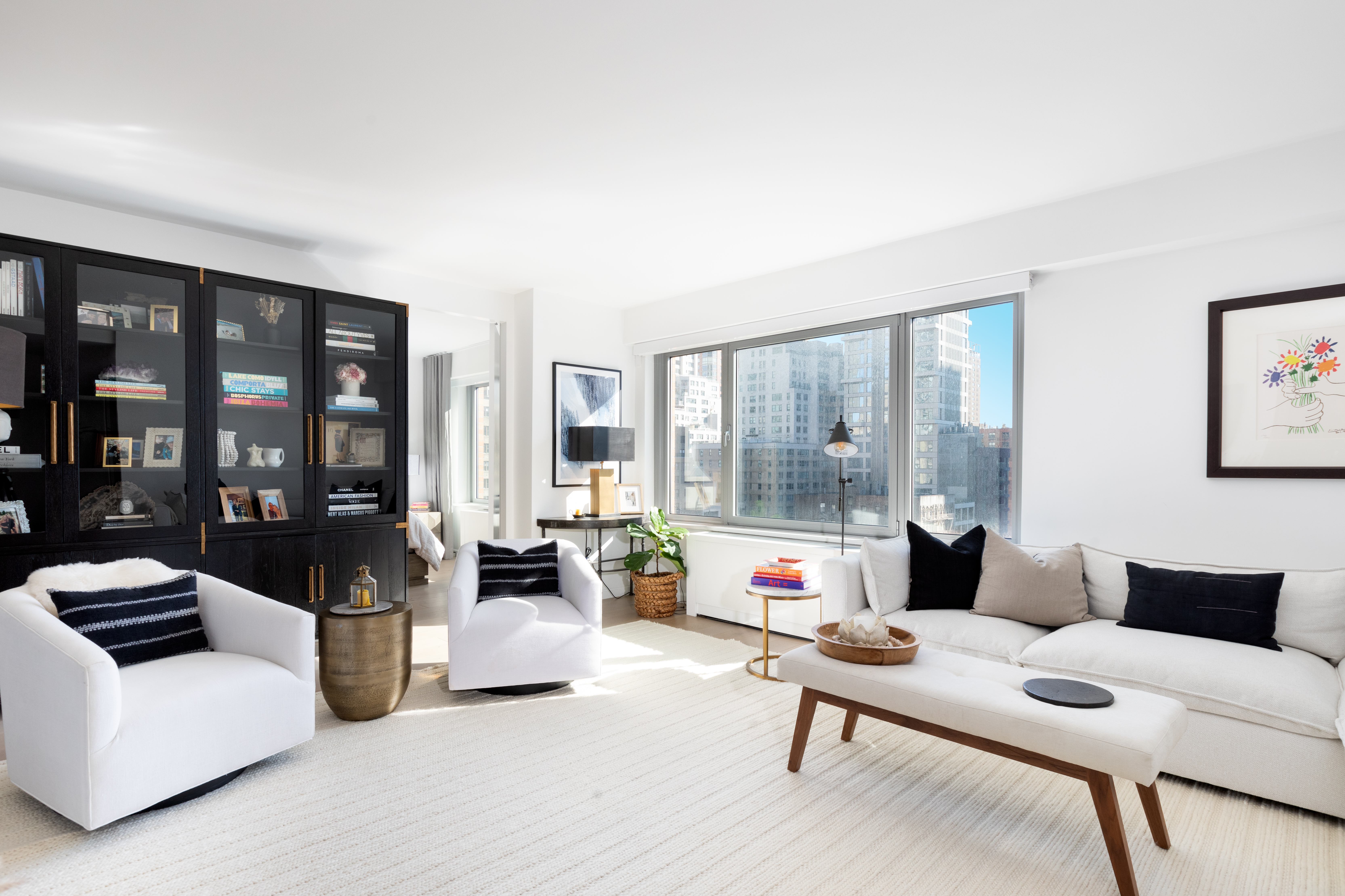 200 East 62nd Street, Unit 10C Manhattan, NY 10065 - Photo 2 of 21 Gallery Image 2