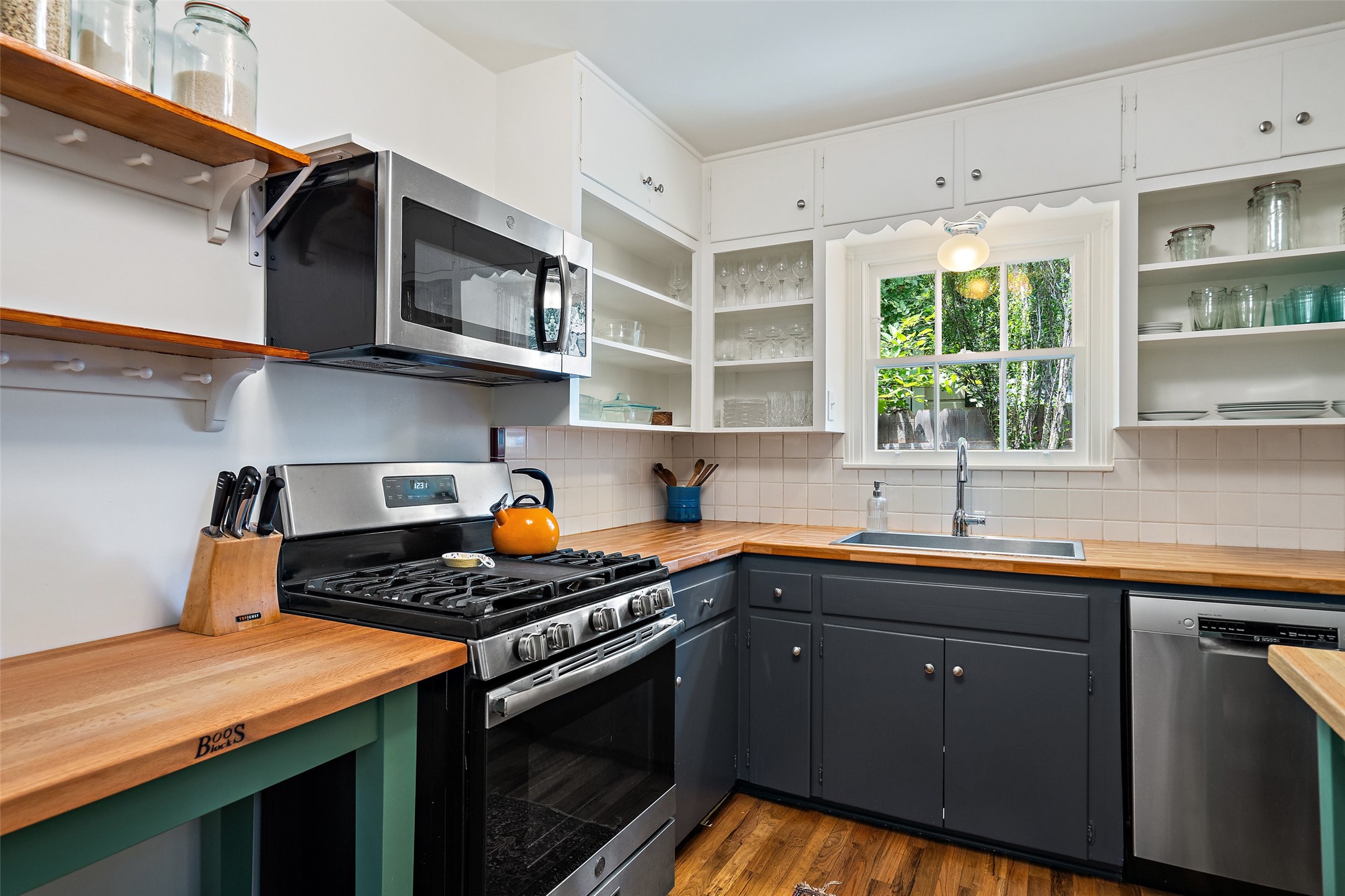 2810 Windsor Road Austin, TX 78703 - Photo 10 of 19 Gallery Image 10