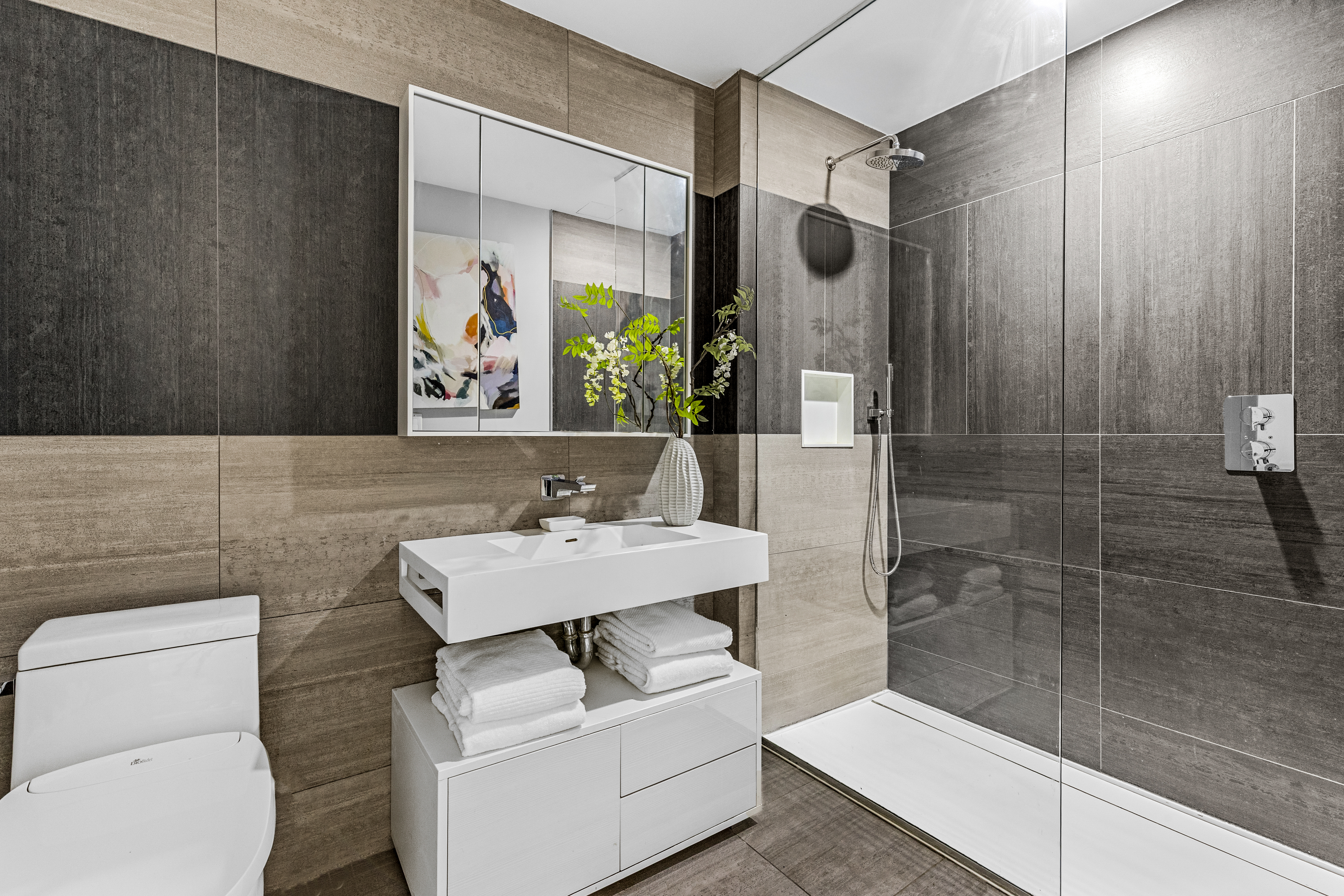 540 West 49th Street, Unit 608N Manhattan, NY 10019 - Photo 7 of 8