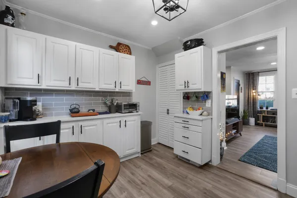 Contact Agent | 1300 South Cleveland Street, Unit Undisclosed, Arlington, VA 22204