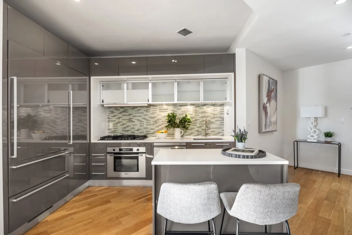 $2,195,000 | 75 Wall Street, Unit 36FF | Financial District