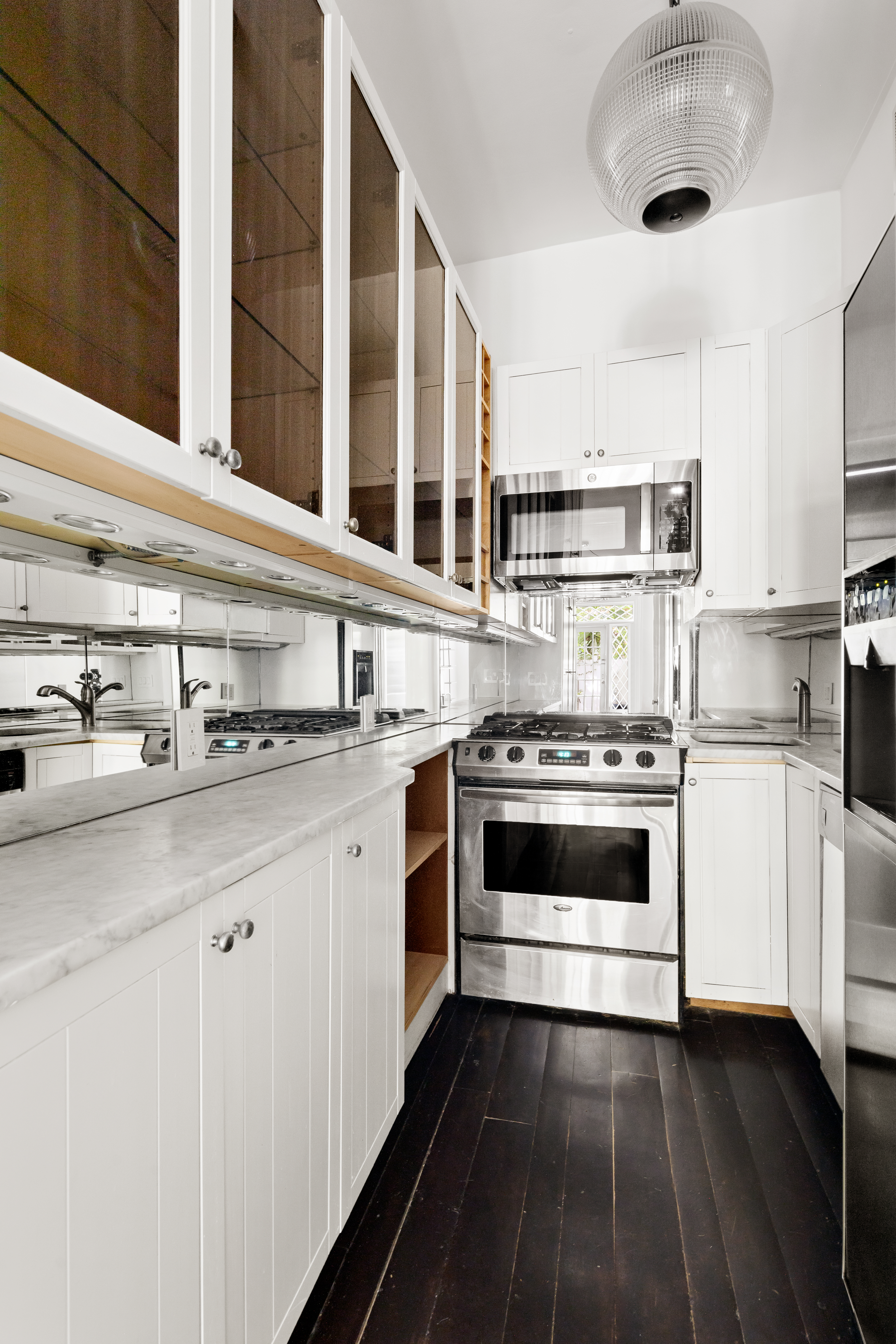 446 West 22nd Street, Unit GARDEN Manhattan, NY 10011 - Photo 4 of 9