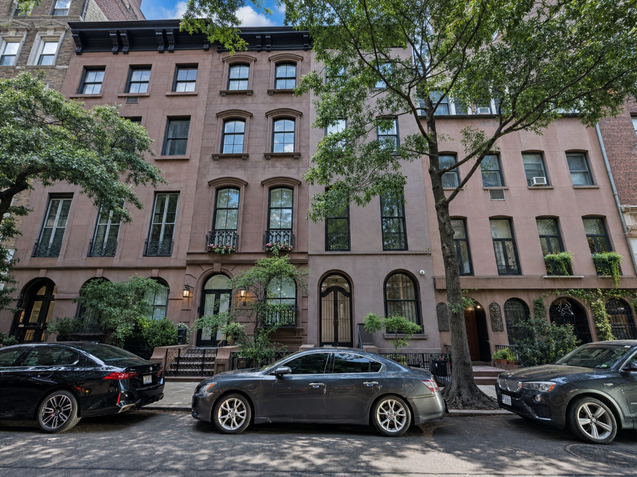 111 East 19th Street Manhattan, NY 10003 - Photo 1 of 38 Gallery Image 1