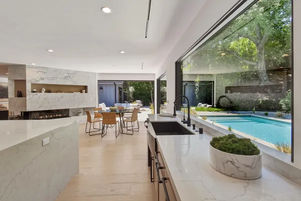 $3,350,000 | 3721 Woodcliff Road, Sherman Oaks, CA 91403