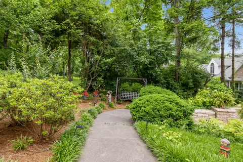 $2,790,000 | 915 Calloway Drive, Brentwood, TN 37027