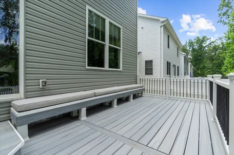 $975,000 | 806 Lynwood Lane, Severna Park, MD 21146