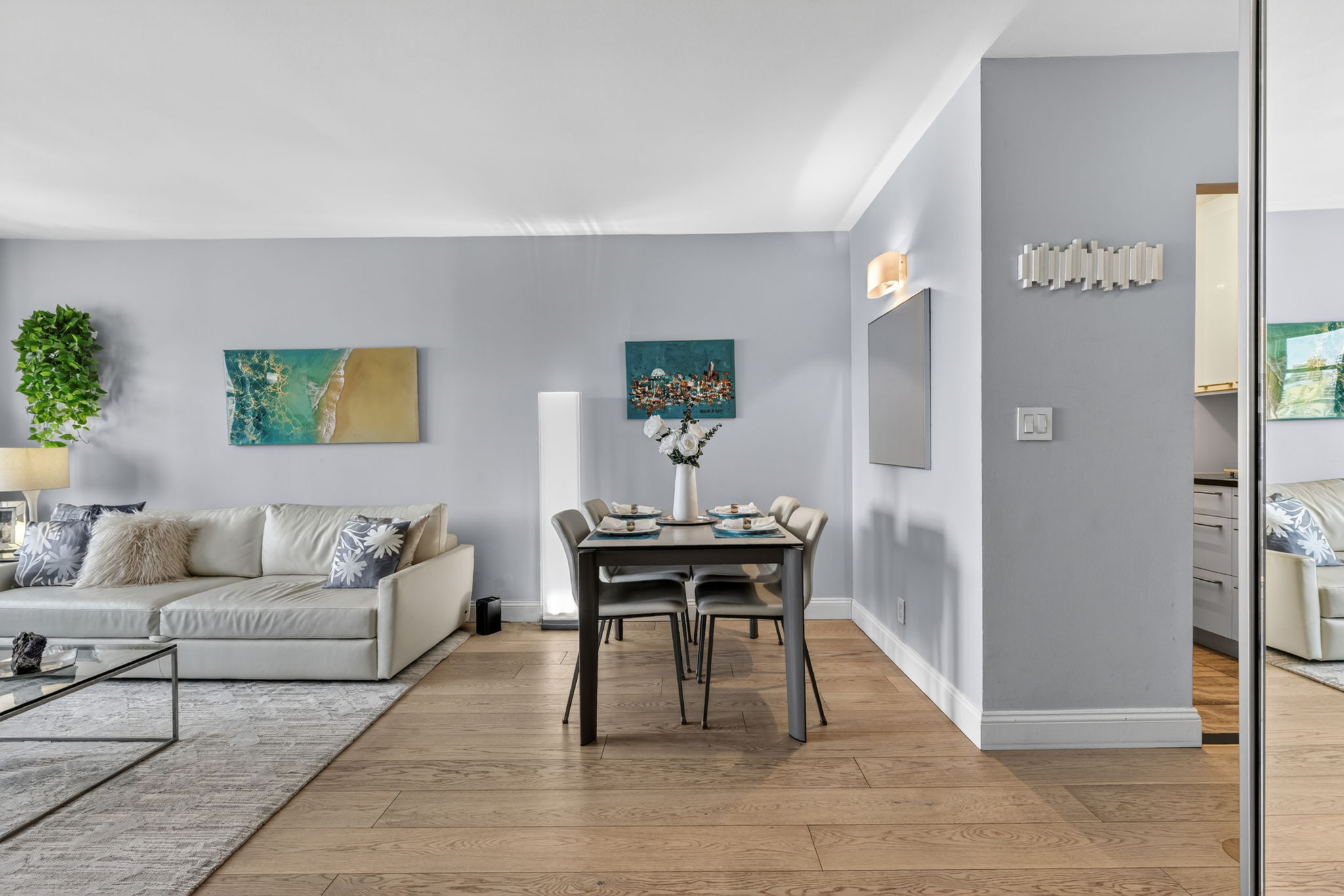 400 East 54th Street, Unit 30D Manhattan, NY 10022 - Photo 3 of 18 Gallery Image 3