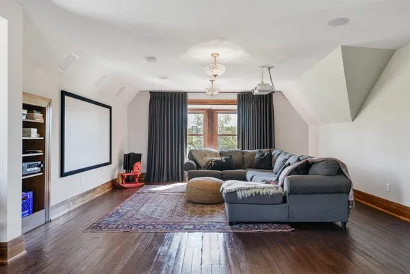 $1,750,000 | 903 Russell Street, Nashville, TN 37206