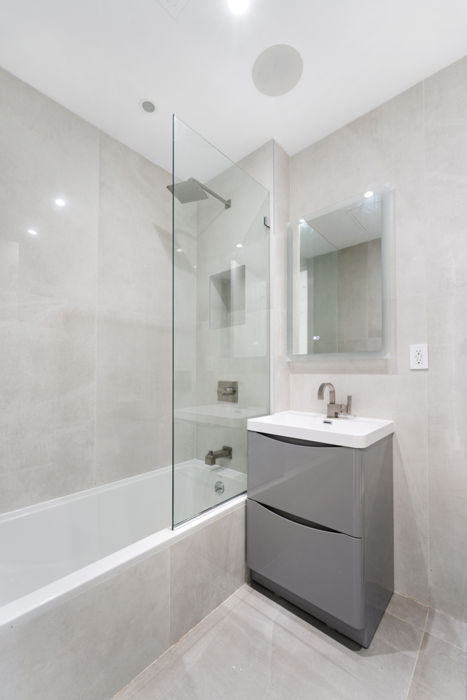 682 Willoughby Avenue, Unit 2F Brooklyn, NY 11206 - Photo 5 of 7