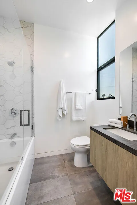 $27,800 | 1620 Electric Avenue, Venice, CA 90291