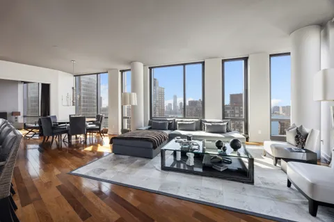 $4,995,000 | 101 Warren Street, Unit 2220 | TriBeCa