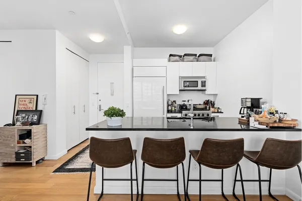 $1,300,000 | 46-30 Center Boulevard, Unit 1106 | Long Island City