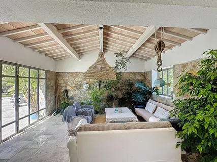 $2,157,746 | 168 Chemin De Beaucours, Sanary-sur-Mer, France 83110