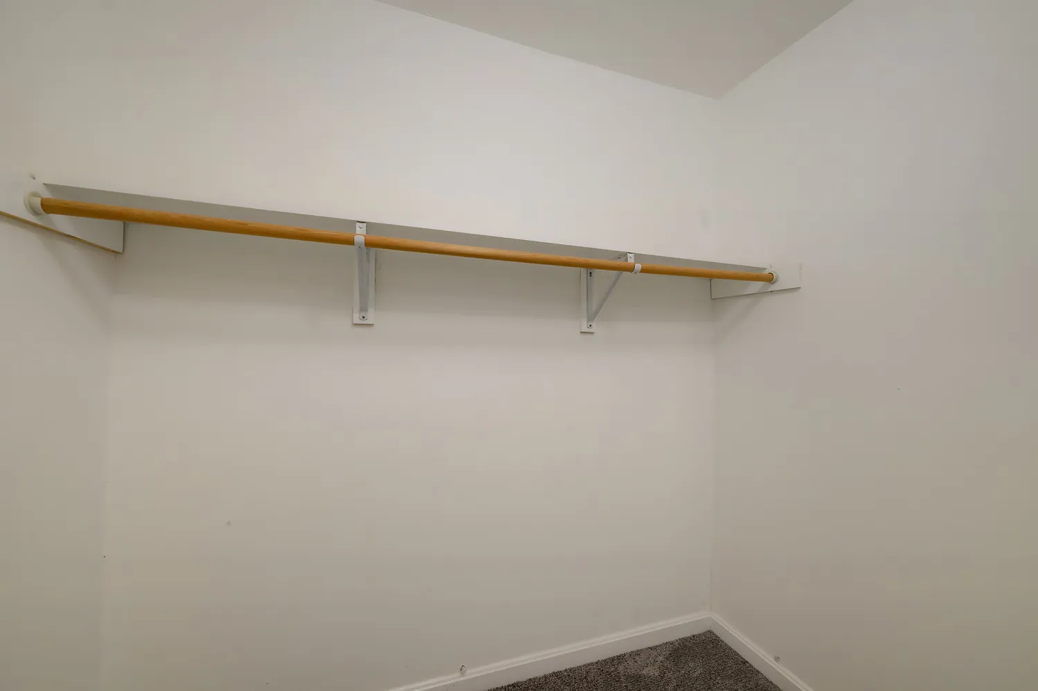 $240,000 | 7728 Hanover Parkway, Unit 203, Greenbelt, MD 20770