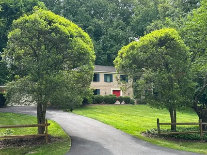 $1,650,000 | 11701 Beekman Place, Potomac, MD 20854