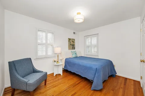 Contact Agent | 14 South Duke Street, Rockville, MD 20850