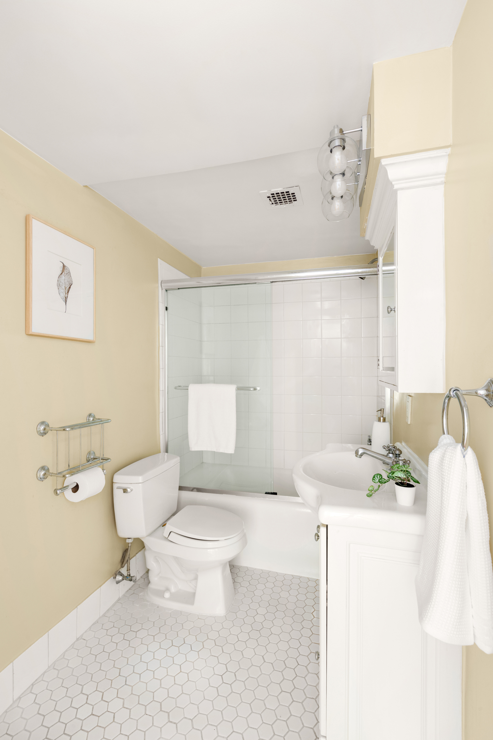 2166 Broadway, Unit 19B Manhattan, NY 10024 - Photo 13 of 17