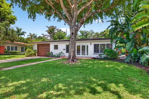 $1,495,000 | 1318 Southeast 12th Way, Fort Lauderdale, FL 33316