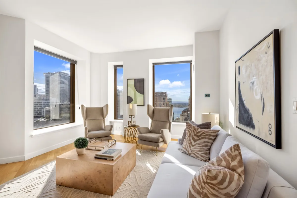$2,195,000 | 75 Wall Street, Unit 36FF | Financial District