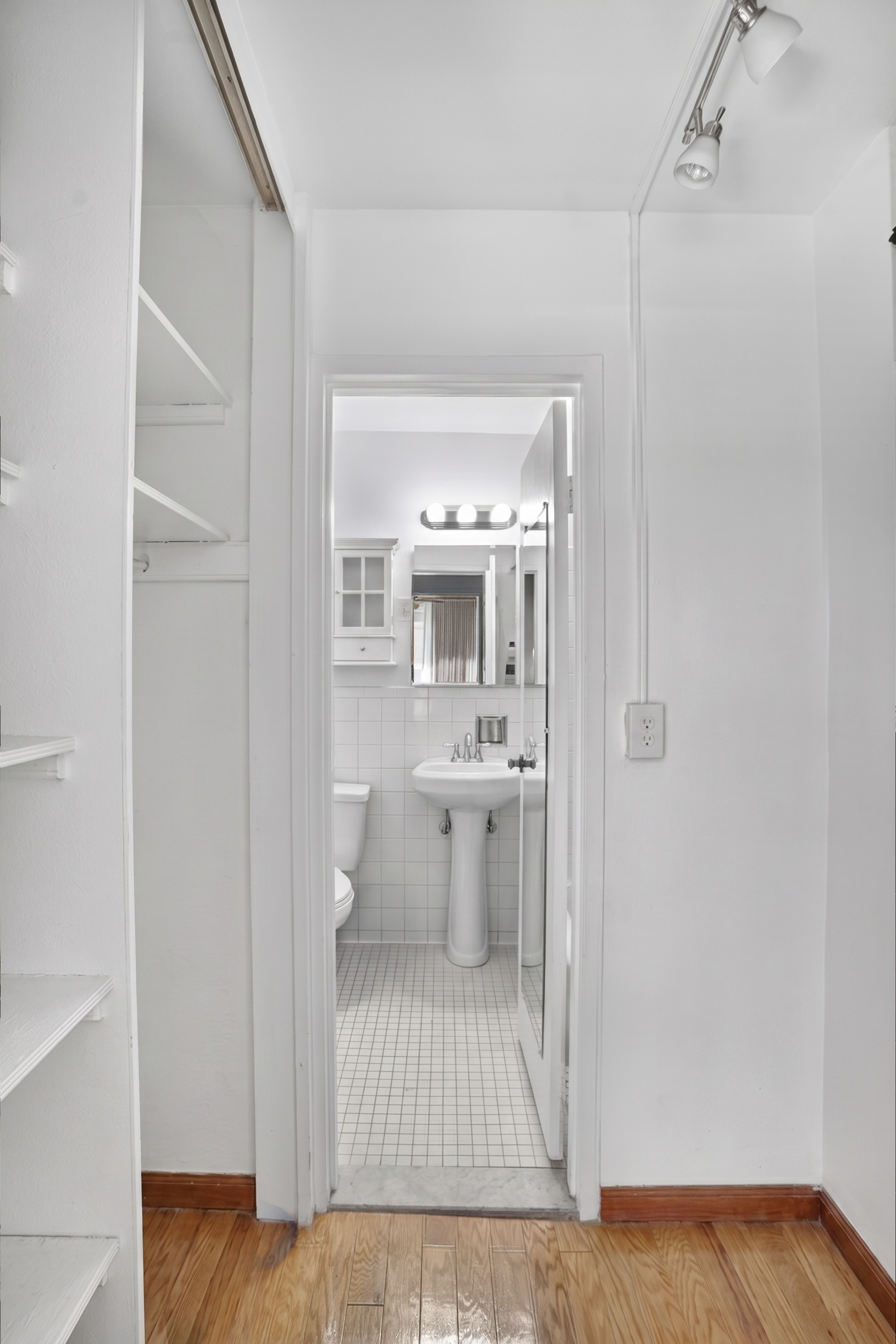 150 West End Avenue, Unit 3P Manhattan, NY 10023 - Photo 11 of 18