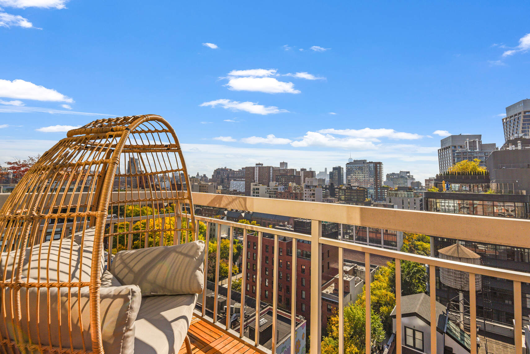 520 West 23rd Street, Unit PH16F Manhattan, NY 10011 - Photo 10 of 17 a view of city from a balcony