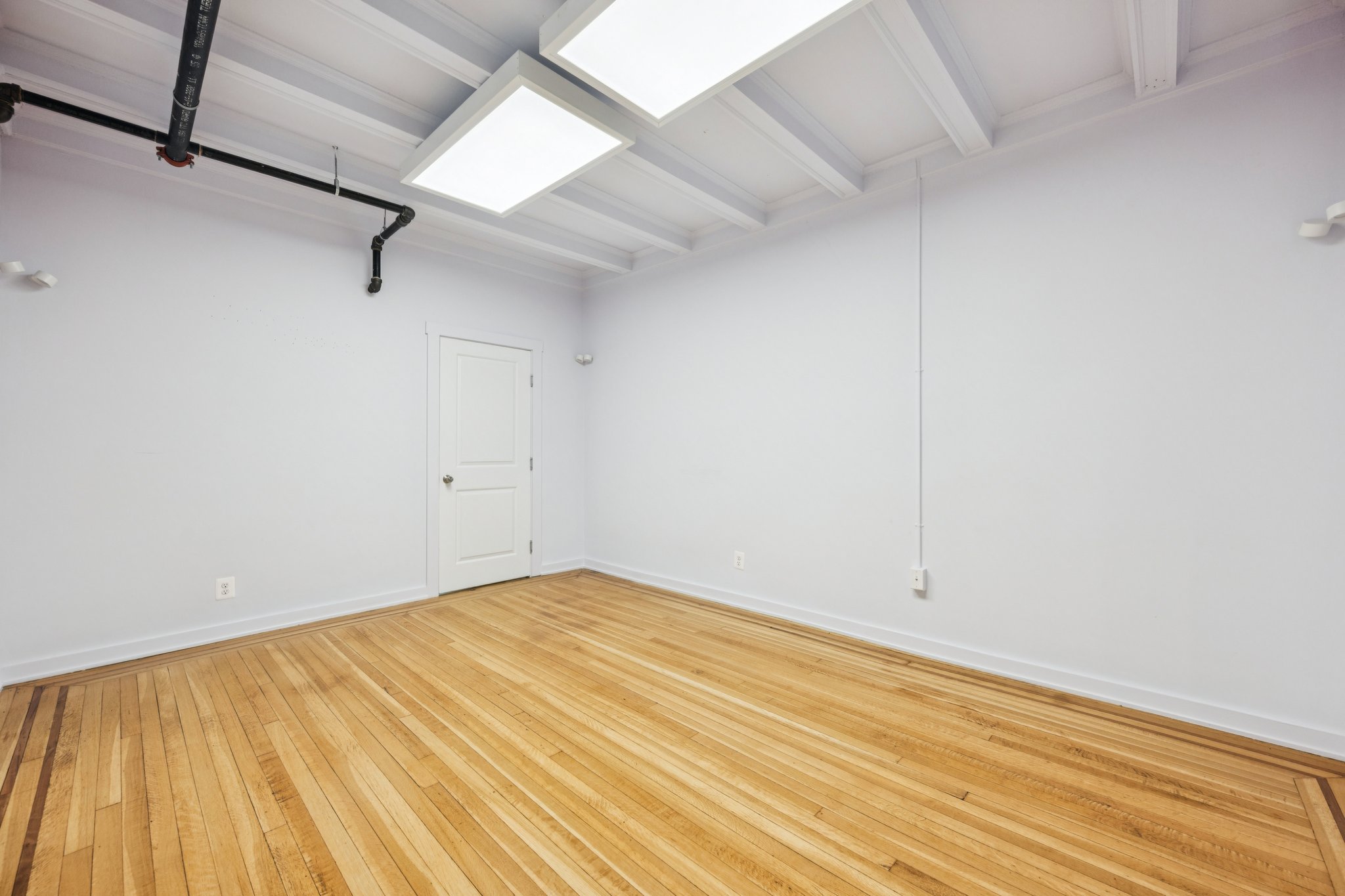 2708 Ontario Road Northwest Washington, DC 20009 - Photo 21 of 38