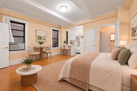 $395,000 | 17 West 64th Street, Unit 1D | Upper West Side