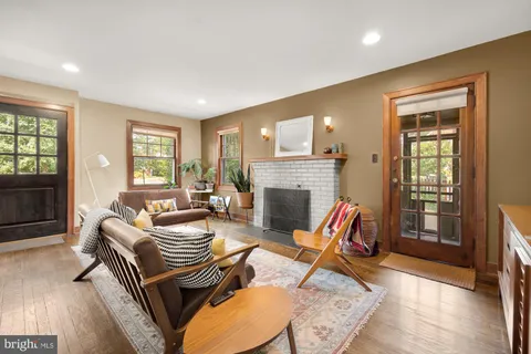 $875,000 | 5707 39th Avenue, Hyattsville, MD 20781