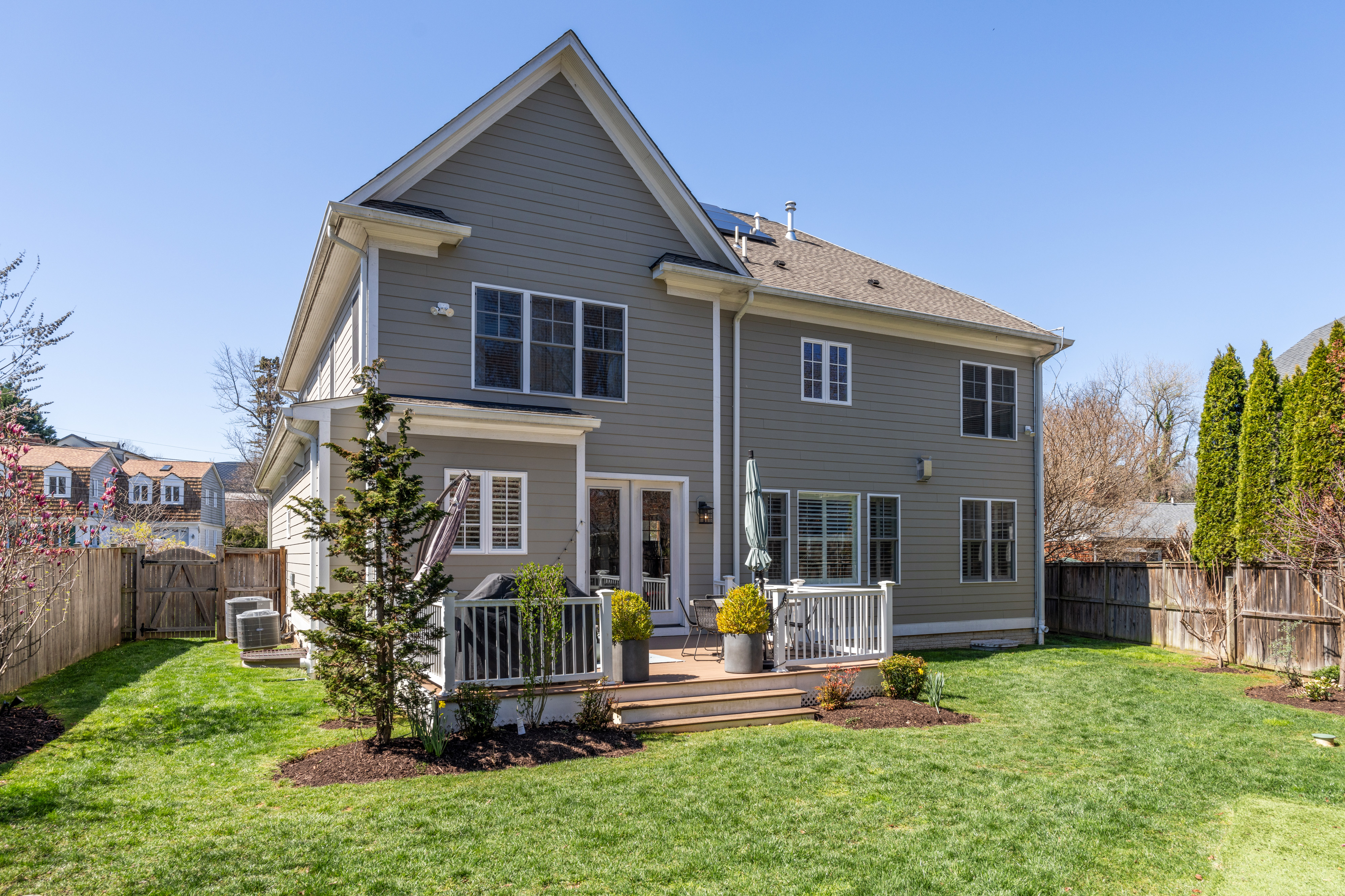 8919 Ridge Place Bethesda, MD 20817 - Photo 37 of 41