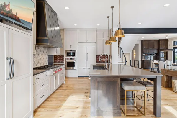 $2,995,000 | Address Upon Request, Wayzata, MN 55391