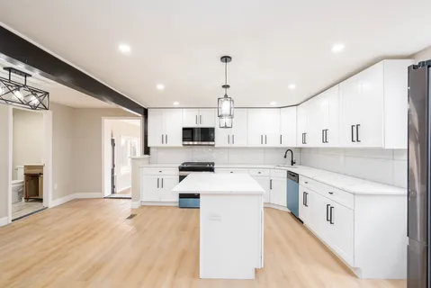 $419,999 | 36 West Center Street, Clayton, NJ 08312