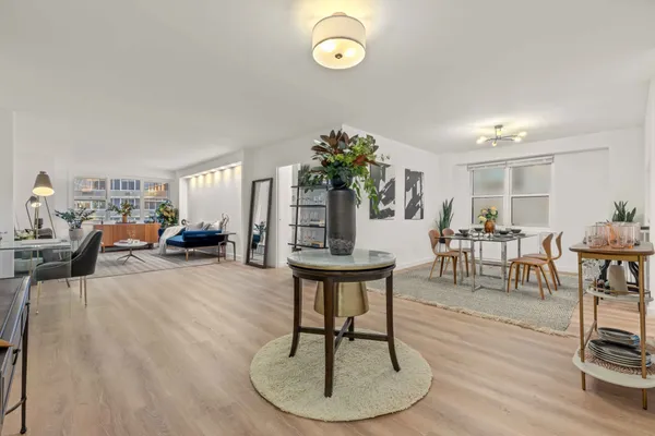 $949,000 | 400 East 54th Street, Unit 8A | Sutton Place