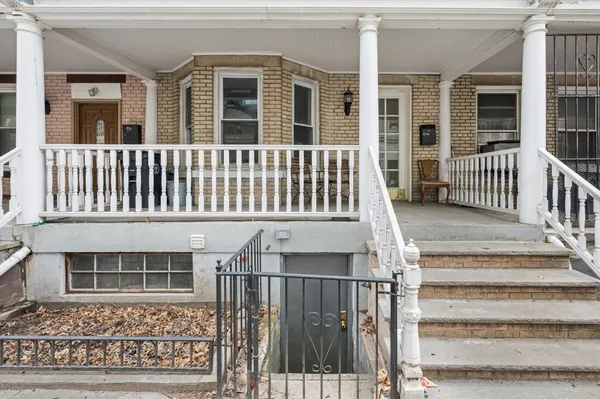 $3,600 | 2755 Briggs Avenue, Unit 2 | Fordham Manor