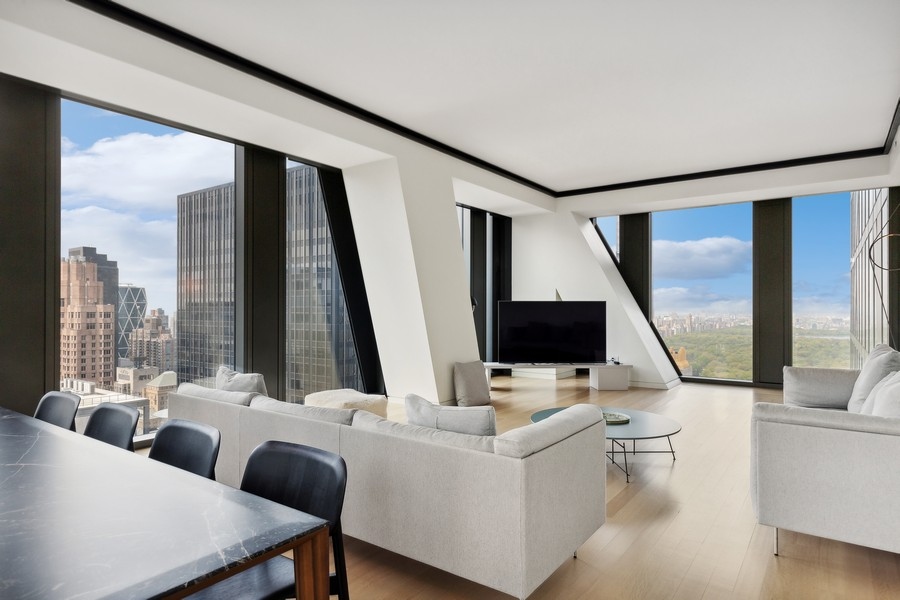 53 West 53rd Street, Unit 52B Manhattan, NY 10019 - Photo 3 of 15 Gallery Image 3