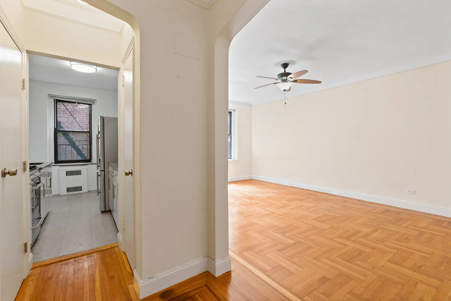 41-09 41st Street, Unit 5C Queens, NY 11104 - Photo 10 of 13