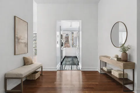$1,350,000 | 60 East 55th Street, Unit 20A | Midtown East