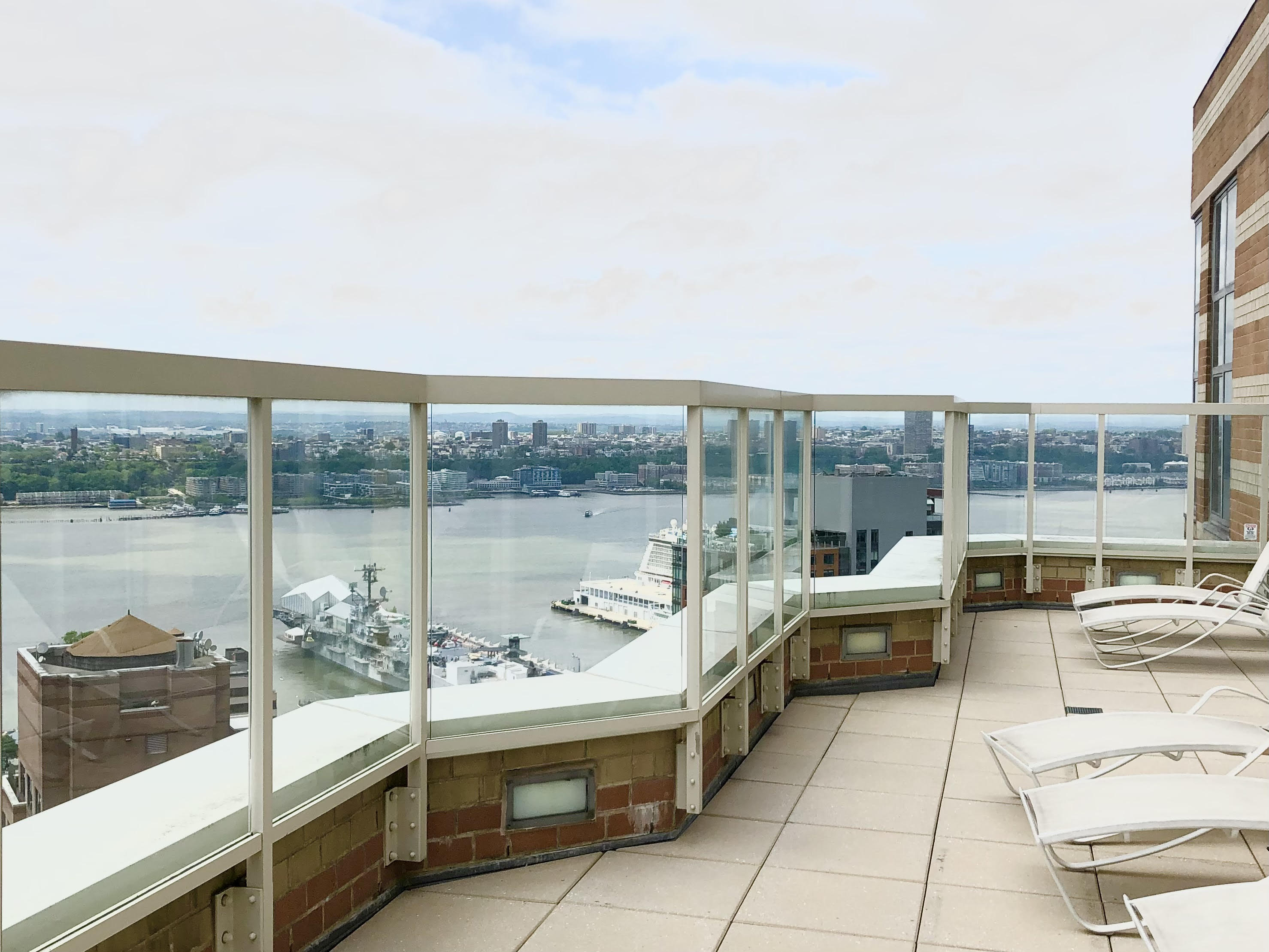 500 West 43rd Street, Unit 17D Manhattan, NY 10036 - Photo 10 of 15