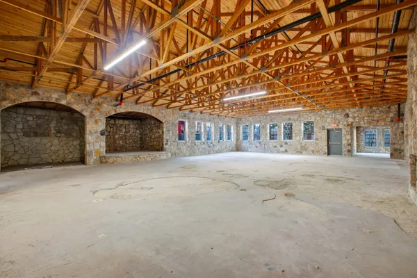 $3,500,000 | 24116 West Interstate 10, San Antonio, TX 78257