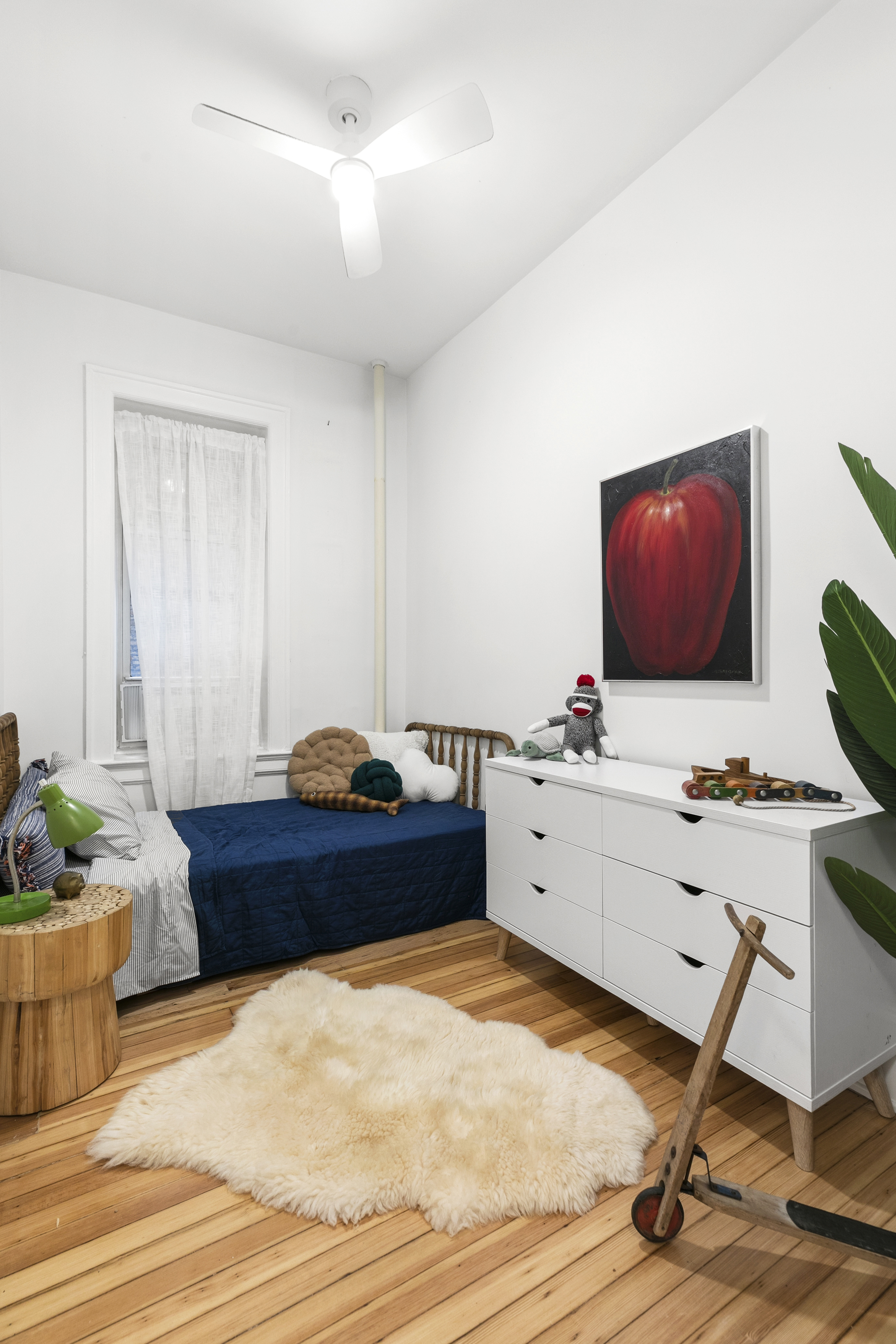 210 West 21st Street, Unit 2FW Manhattan, NY 10011 - Photo 6 of 12